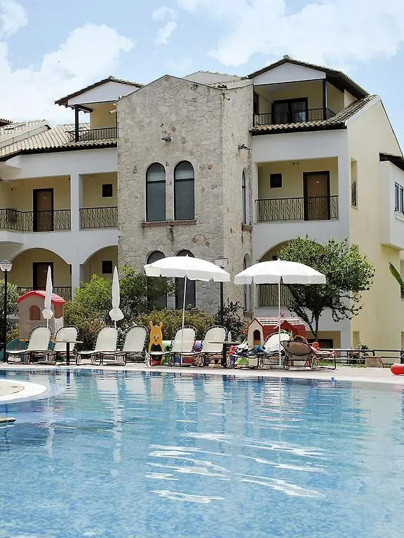 Lesse Hotel Χαλκιδική