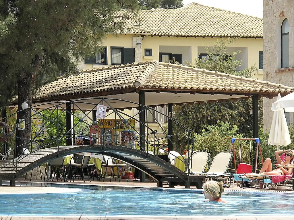 Lesse Hotel Chalkidiki