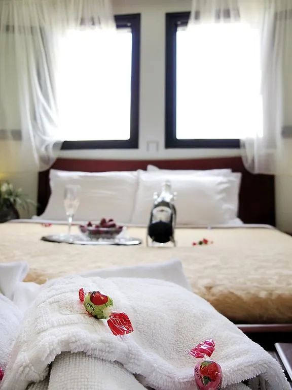 ****  Lesse Hotel Chalkidiki Grækenland