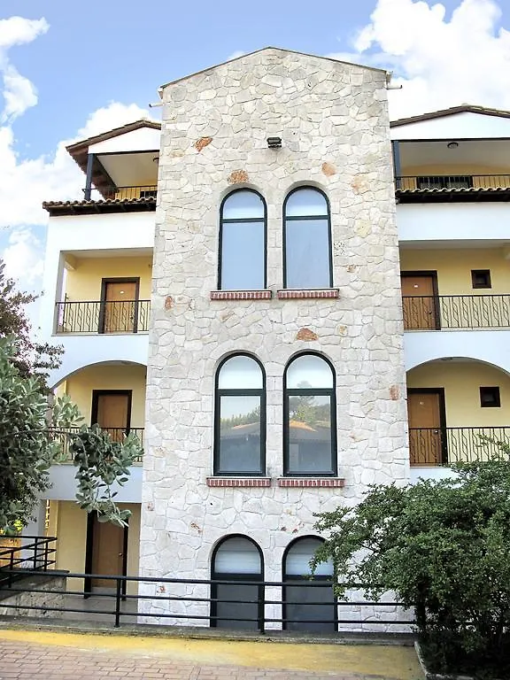 Lesse Hotel Chalkidiki