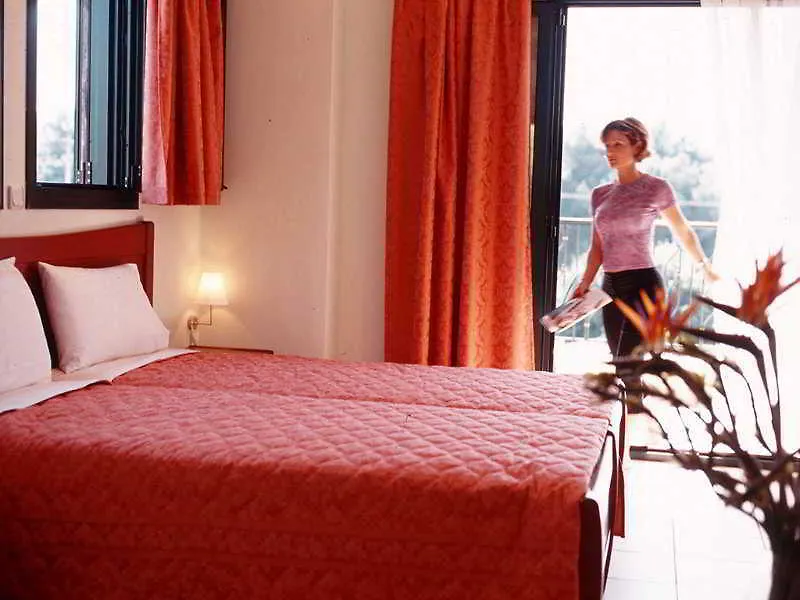 Lesse Hotel Chalkidiki