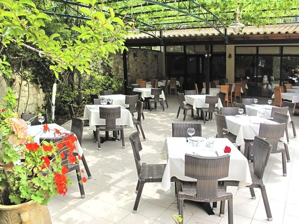 Lesse Hotel Półwysep Chalcydycki Grecja